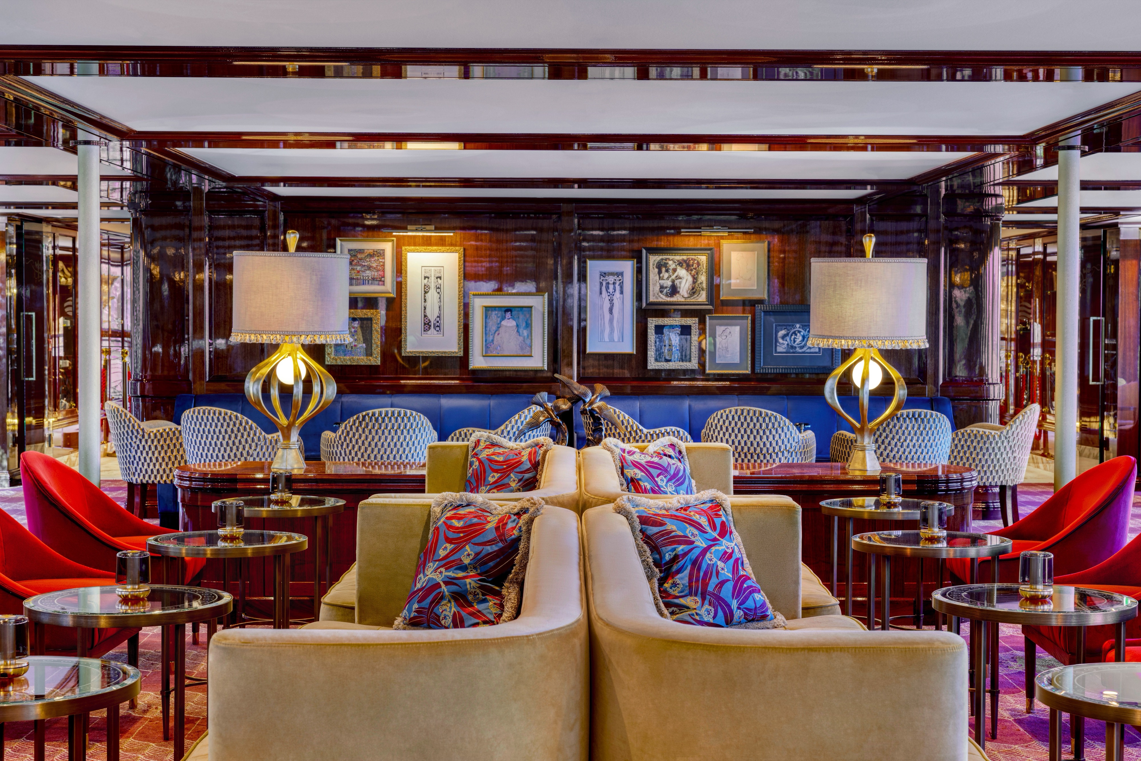 S.S. Emilie - Belvedere Lounge